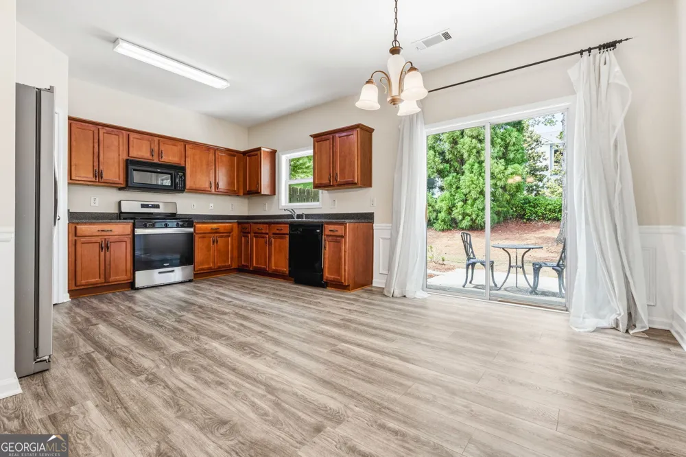 2079 Lakeshore Overlook DR NW Kennesaw, GA 30152