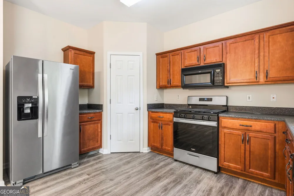 2079 Lakeshore Overlook DR NW Kennesaw, GA 30152