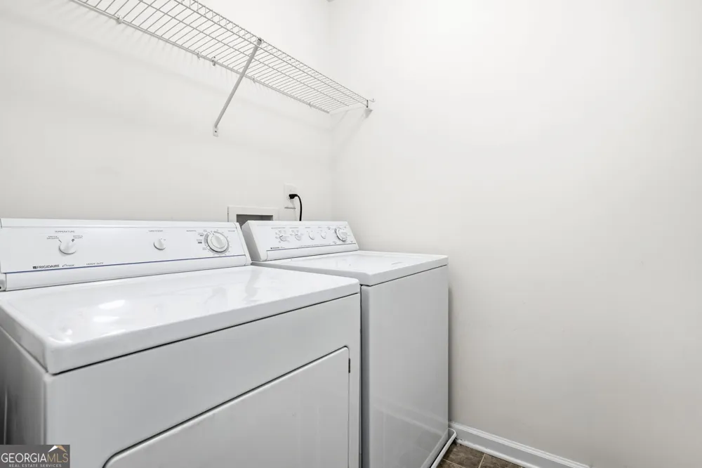 2079 Lakeshore Overlook DR NW Kennesaw, GA 30152