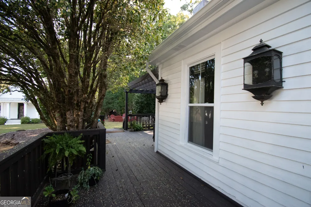 1651 Mergendollar RD Good Hope, GA 30641