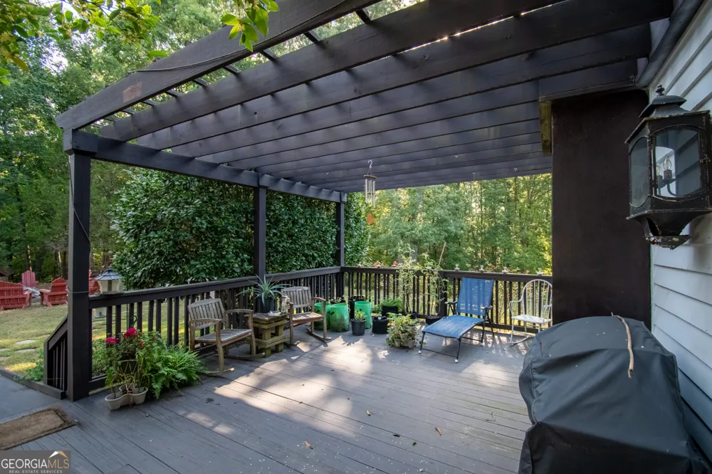 1651 Mergendollar RD Good Hope, GA 30641