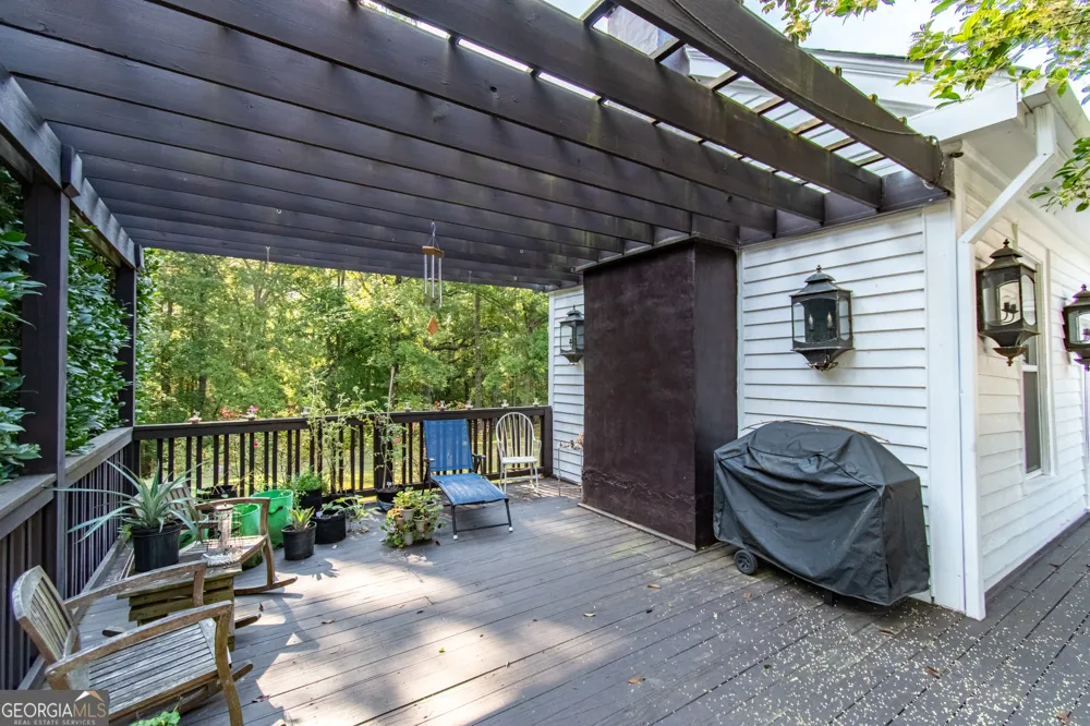 1651 Mergendollar RD Good Hope, GA 30641