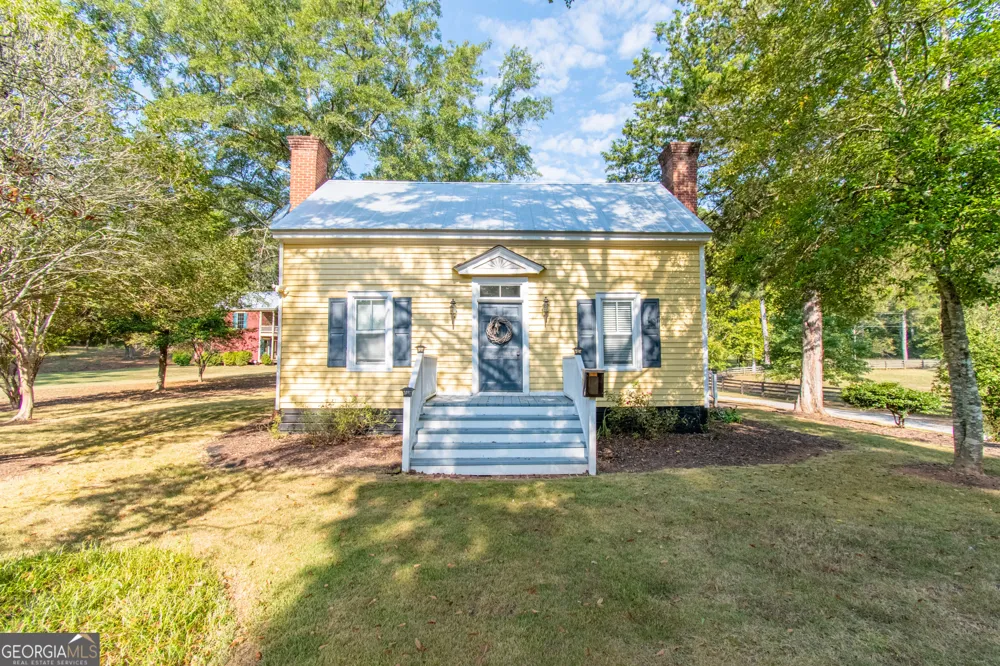 1651 Mergendollar RD Good Hope, GA 30641