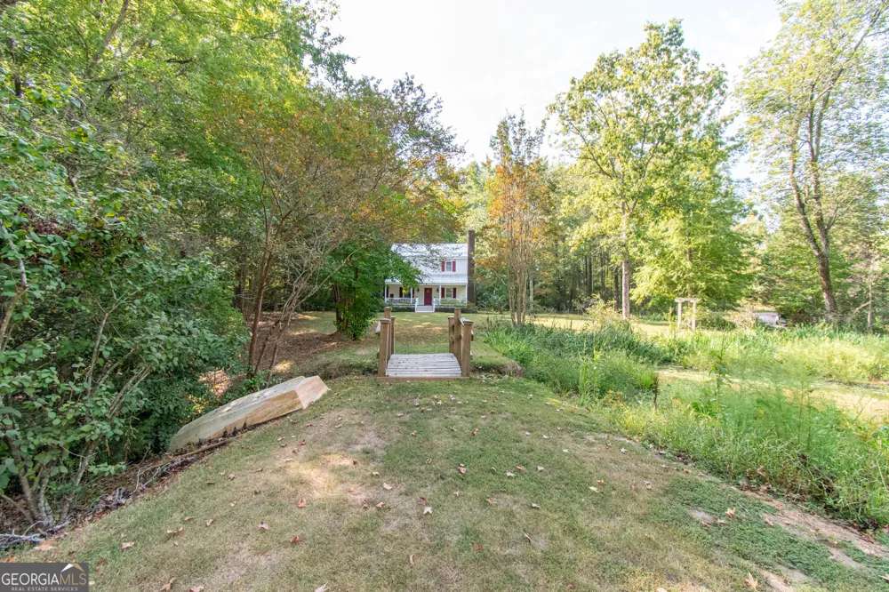 1651 Mergendollar RD Good Hope, GA 30641