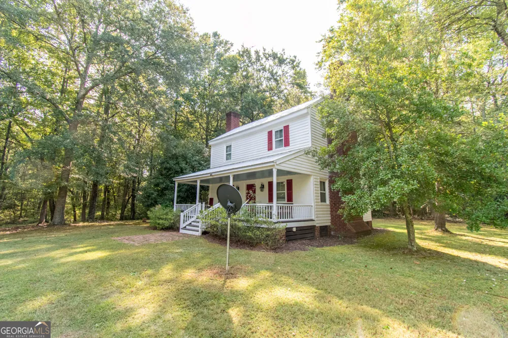 1651 Mergendollar RD Good Hope, GA 30641