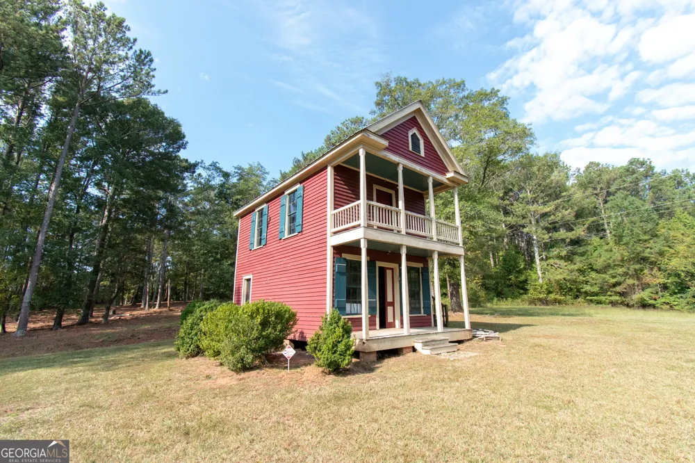 1651 Mergendollar RD Good Hope, GA 30641