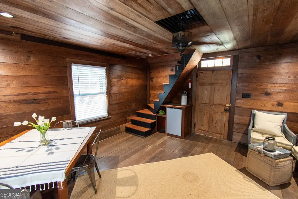 1651 Mergendollar RD Good Hope, GA 30641