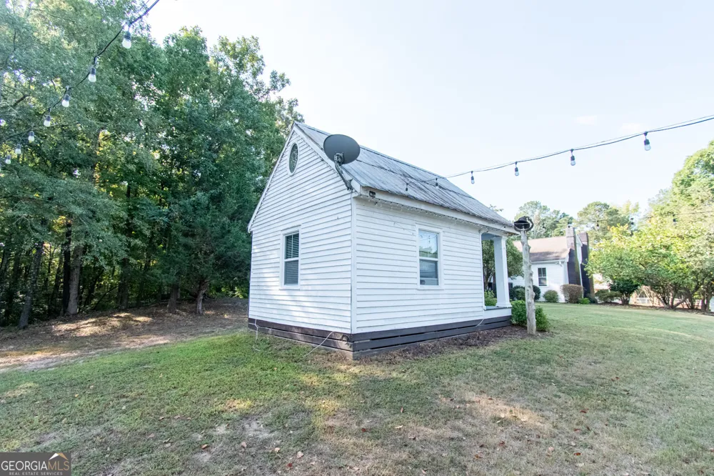 1651 Mergendollar RD Good Hope, GA 30641