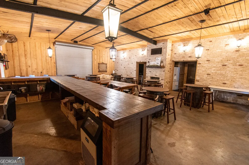 1651 Mergendollar RD Good Hope, GA 30641
