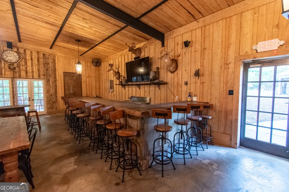 1651 Mergendollar RD Good Hope, GA 30641