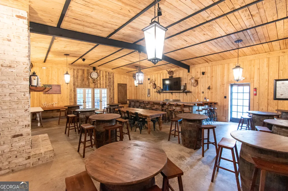 1651 Mergendollar RD Good Hope, GA 30641
