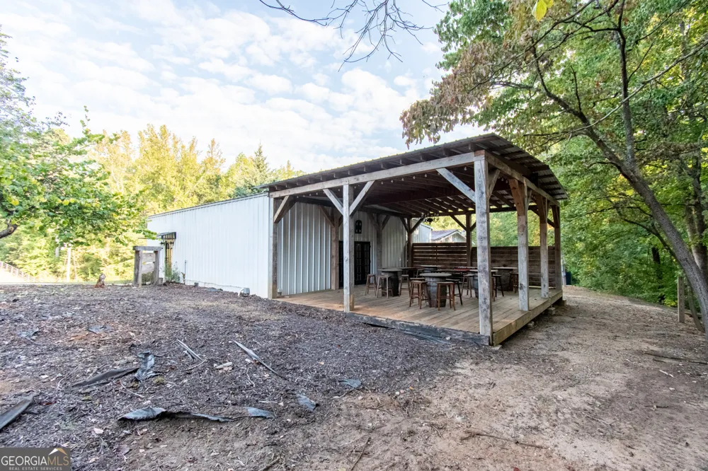 1651 Mergendollar RD Good Hope, GA 30641