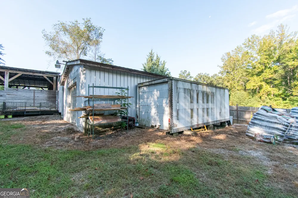 1651 Mergendollar RD Good Hope, GA 30641