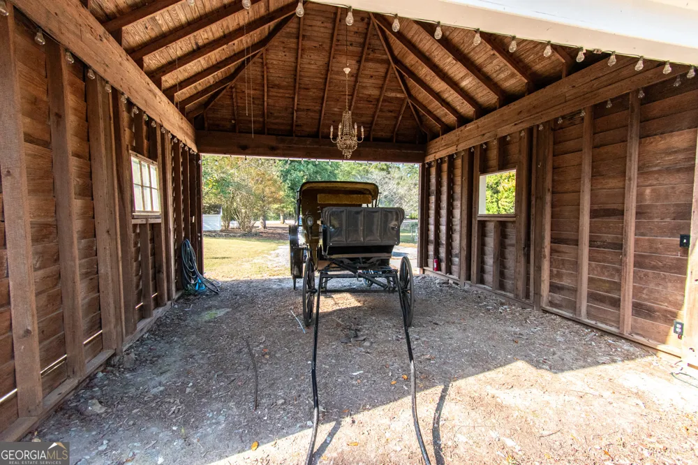 1651 Mergendollar RD Good Hope, GA 30641