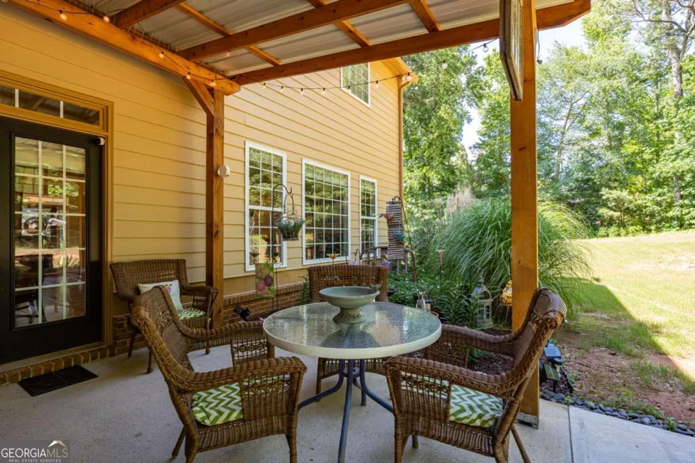 2103 Whitlow View DR Bishop, GA 30621