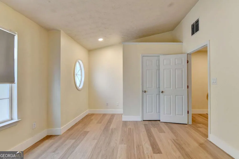486 Berckman DR NW Lilburn, GA 30047