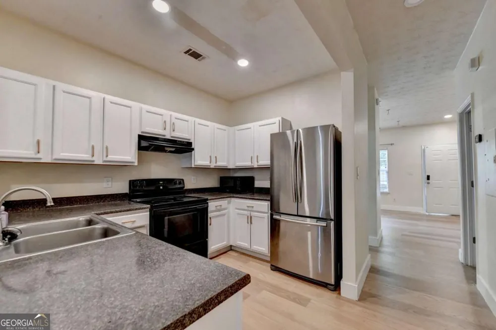 486 Berckman DR NW Lilburn, GA 30047