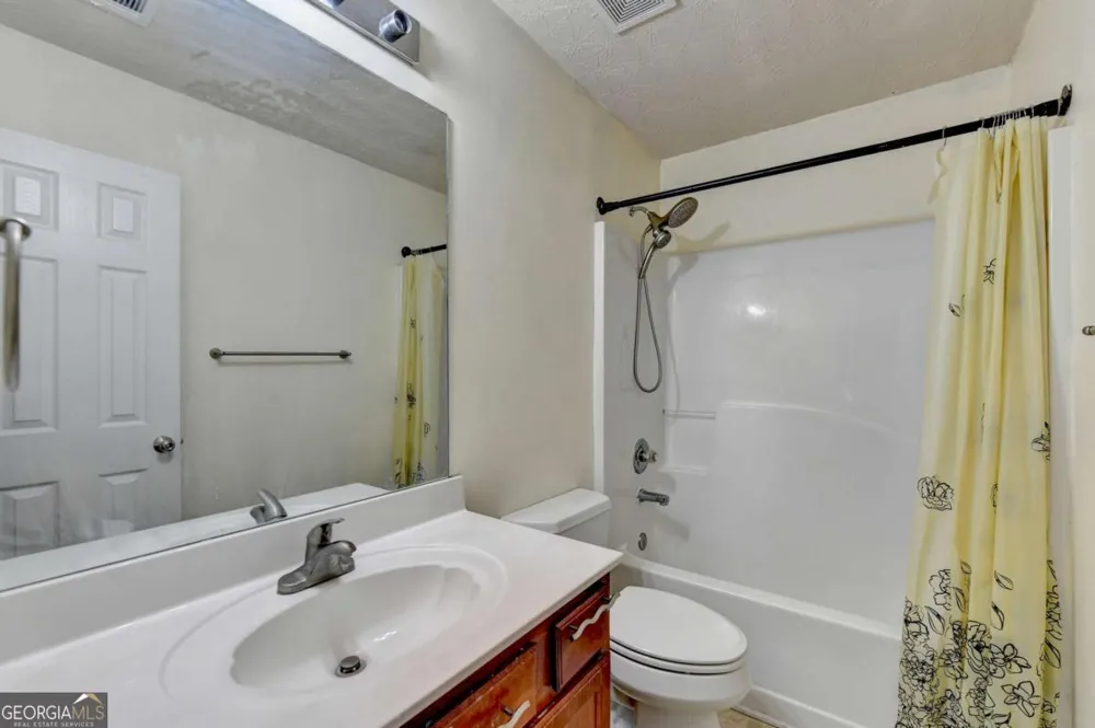 486 Berckman DR NW Lilburn, GA 30047