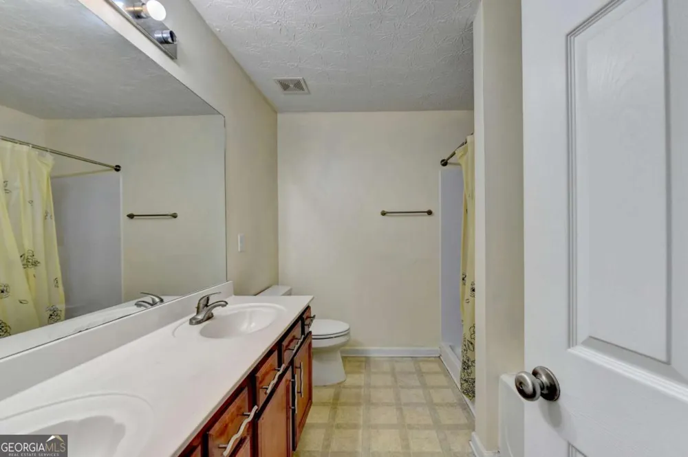 486 Berckman DR NW Lilburn, GA 30047