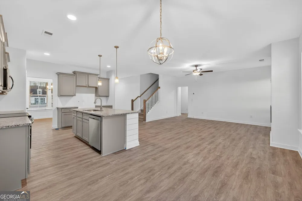 103 Royal Tern LN Warner Robins, GA 31088