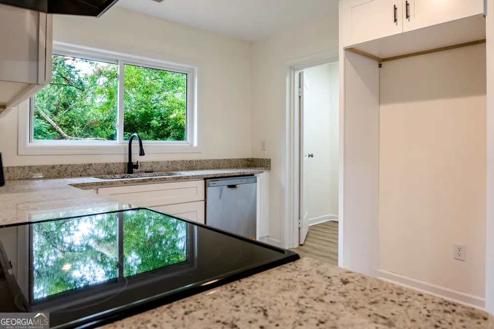 2057 Proctor ST Rentz, GA 31075