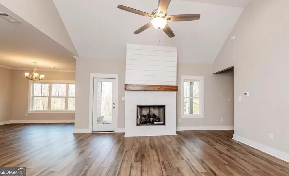 75 Creekside CT Forsyth, GA 31029