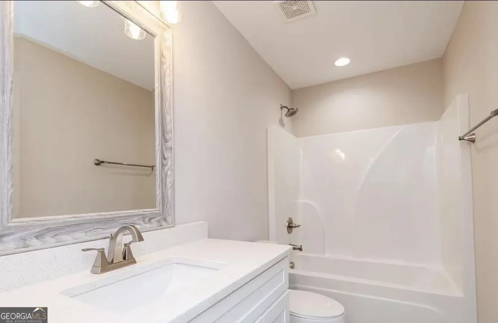 75 Creekside CT Forsyth, GA 31029
