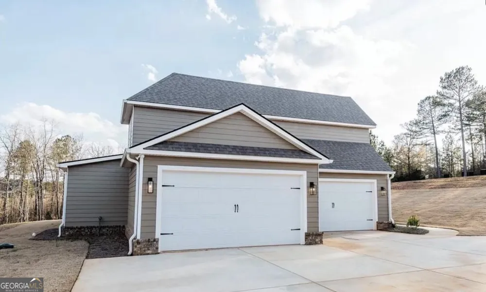 75 Creekside CT Forsyth, GA 31029