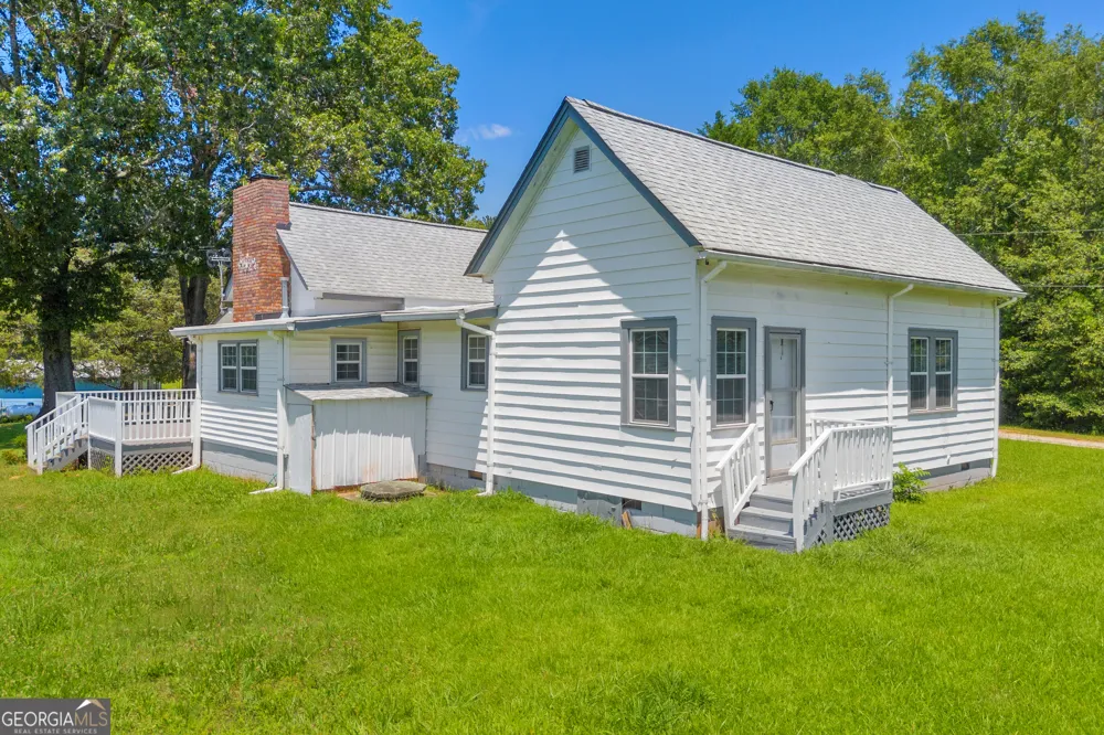 303 Oak Way DR Eastanollee, GA 30538