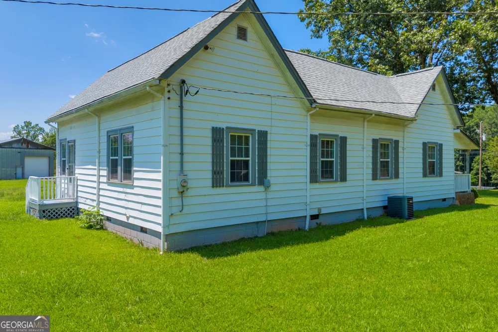 303 Oak Way DR Eastanollee, GA 30538