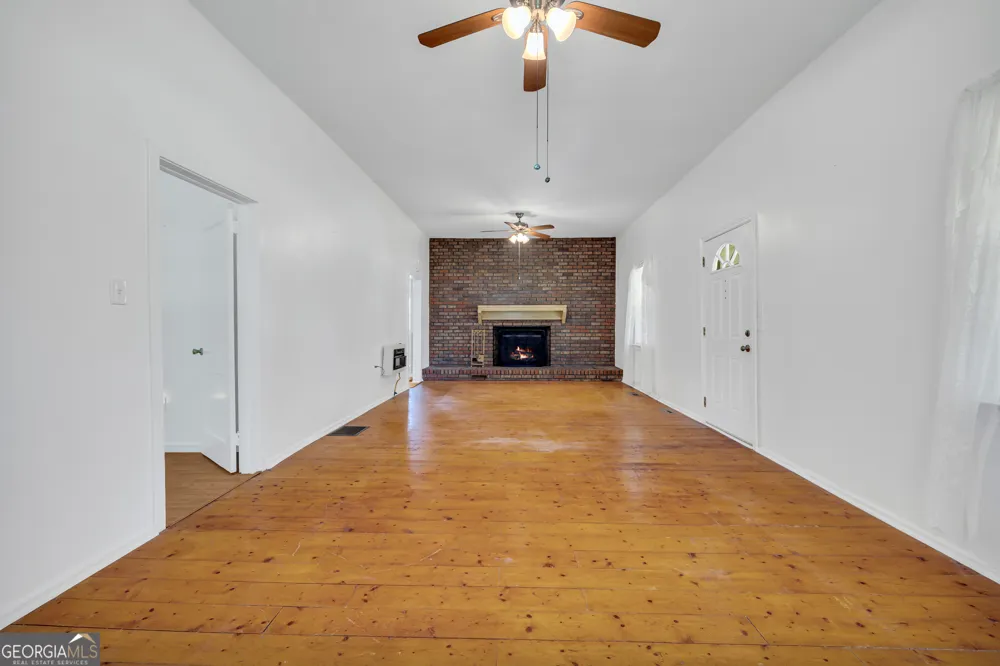 303 Oak Way DR Eastanollee, GA 30538