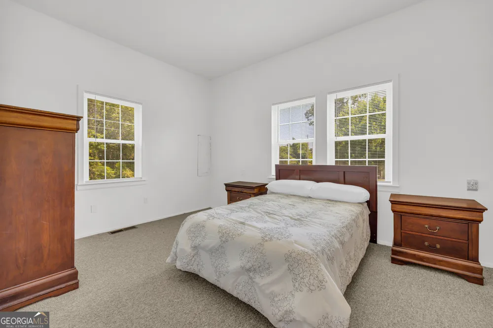 303 Oak Way DR Eastanollee, GA 30538