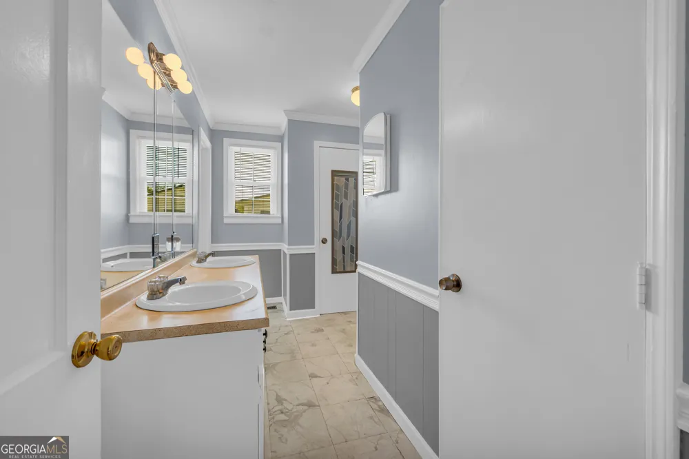 303 Oak Way DR Eastanollee, GA 30538