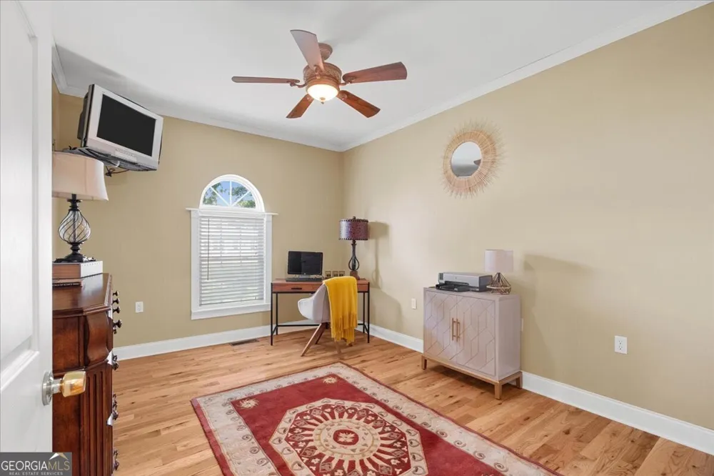 302 Tate Bend RD NW Calhoun, GA 30701