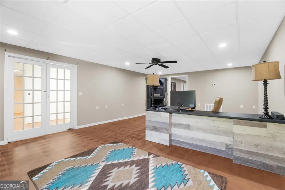 302 Tate Bend RD NW Calhoun, GA 30701