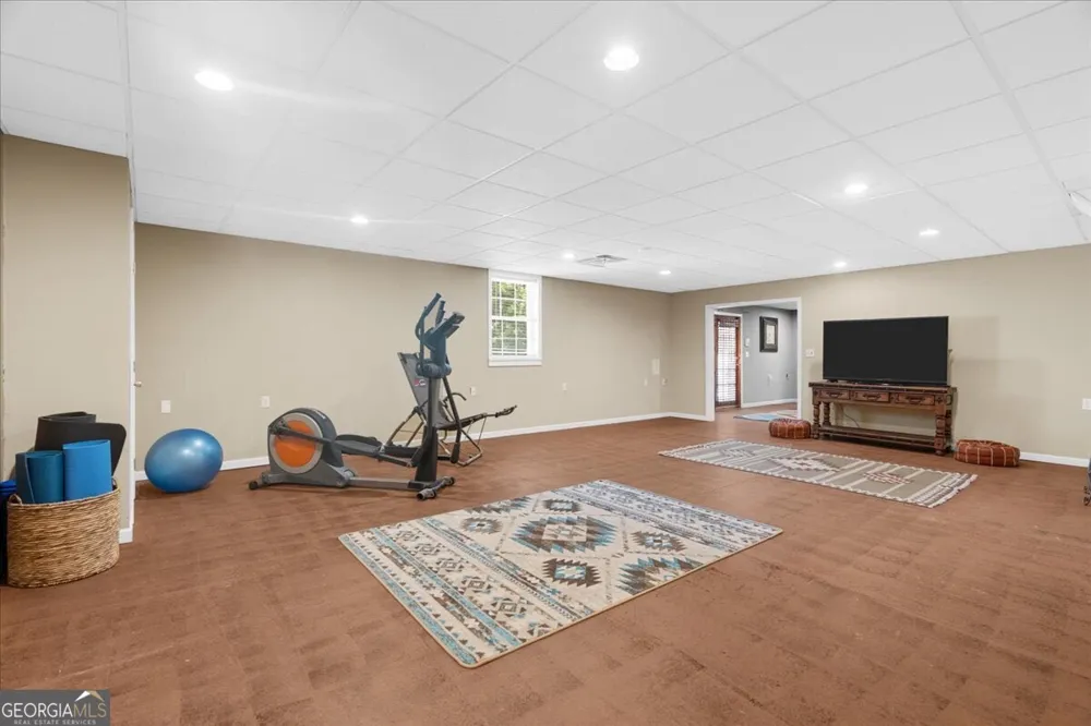 302 Tate Bend RD NW Calhoun, GA 30701