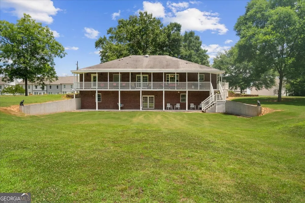 302 Tate Bend RD NW Calhoun, GA 30701