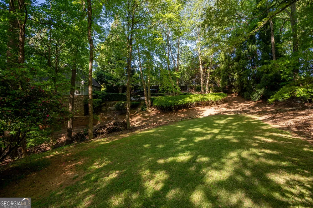 5977 Nachoochee TRL Flowery Branch, GA 30542