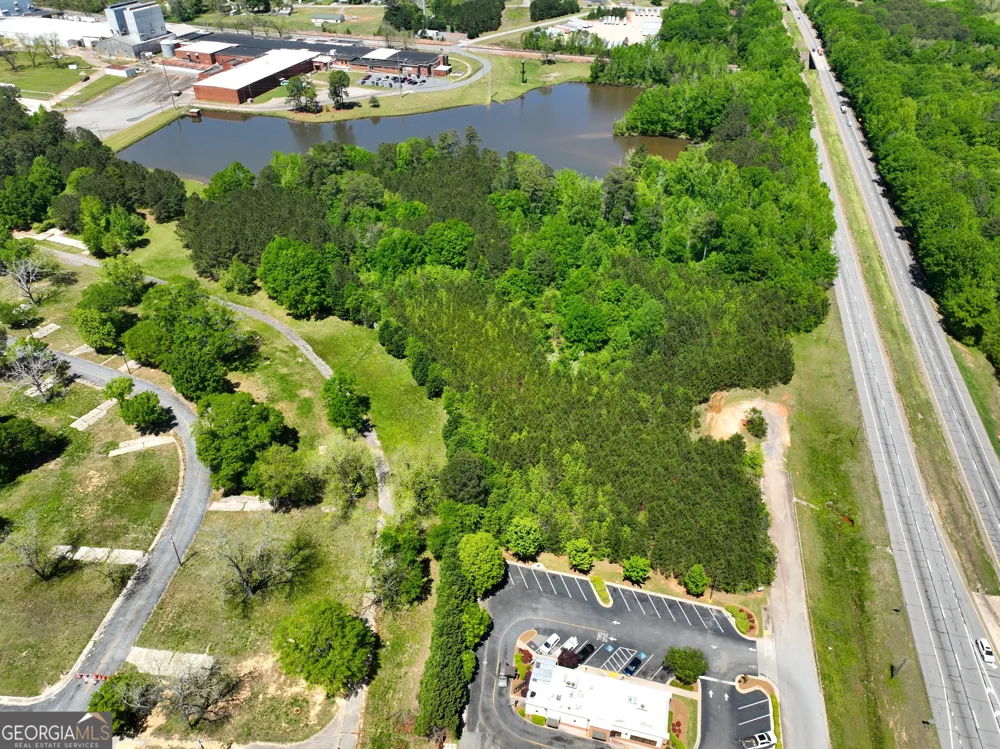 0 Veterans PKWY Barnesville, GA 30204