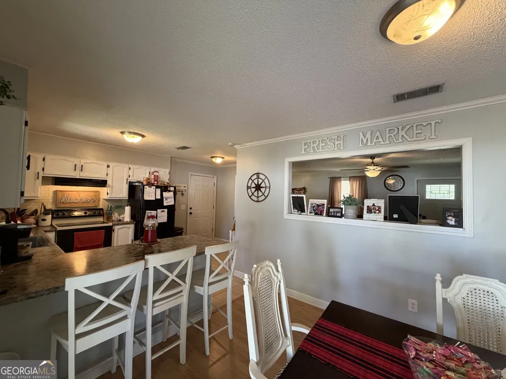 53 Carey DR Hazlehurst, GA 31539