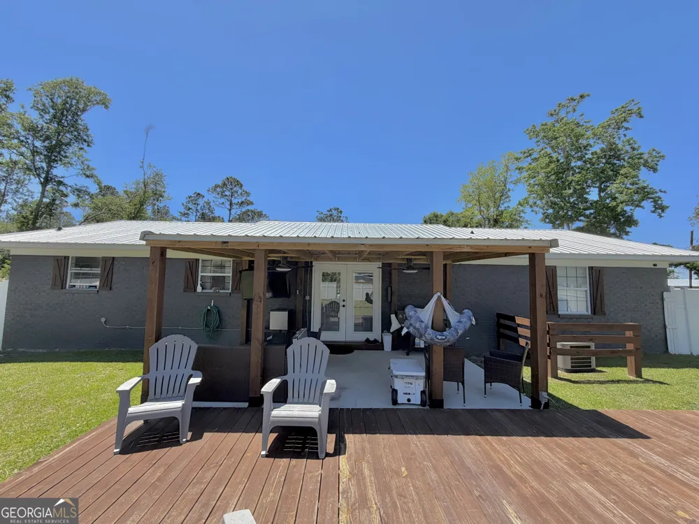 53 Carey DR Hazlehurst, GA 31539