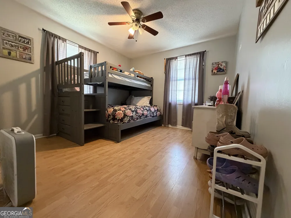 53 Carey DR Hazlehurst, GA 31539