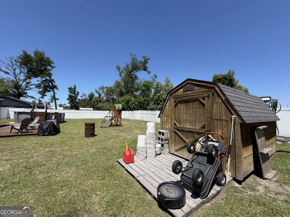 53 Carey DR Hazlehurst, GA 31539