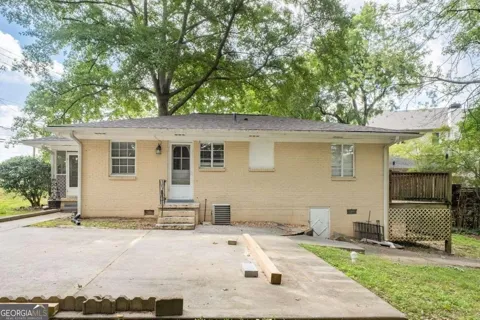 1401 Briarwood RD NE