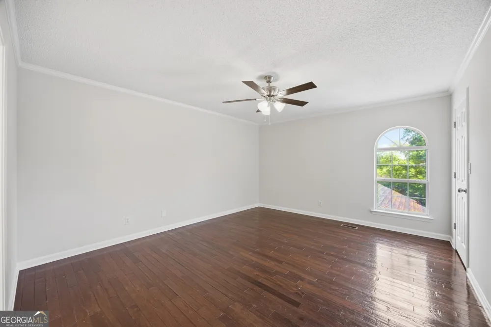 401 Live Oak LN Dalton, GA 30721