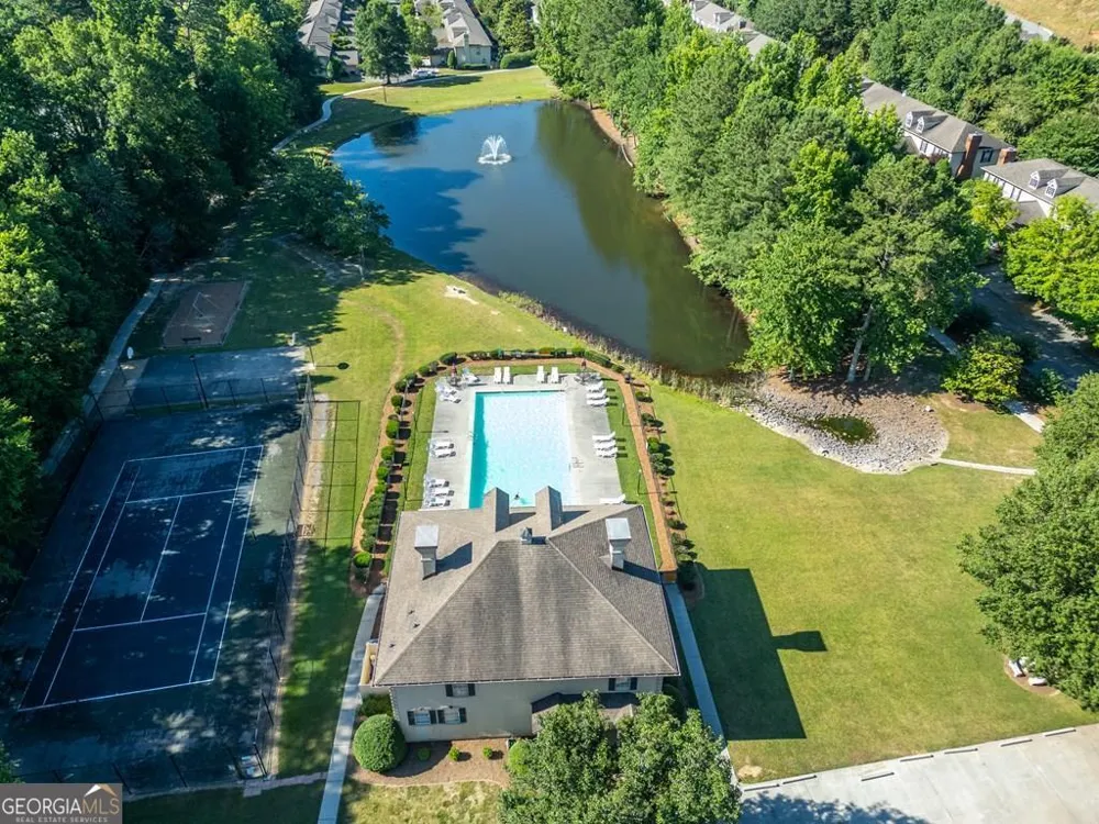 401 Live Oak LN Dalton, GA 30721