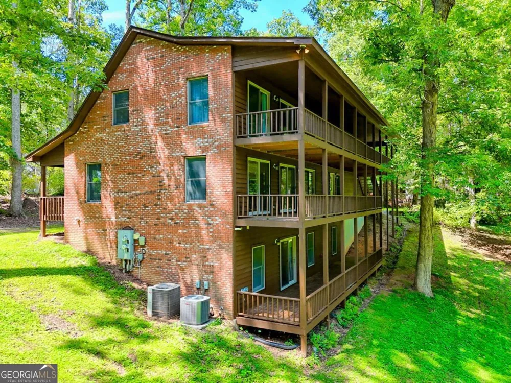2204 Cedar Cliff RD Hiawassee, GA 30546