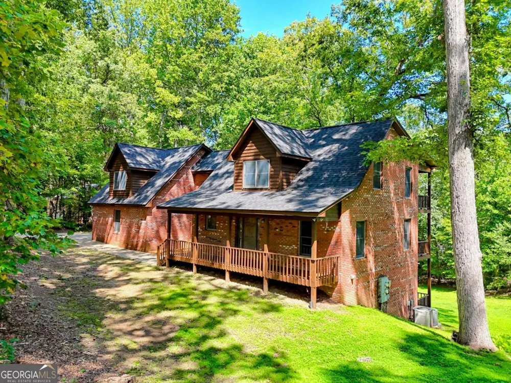 2204 Cedar Cliff RD Hiawassee, GA 30546