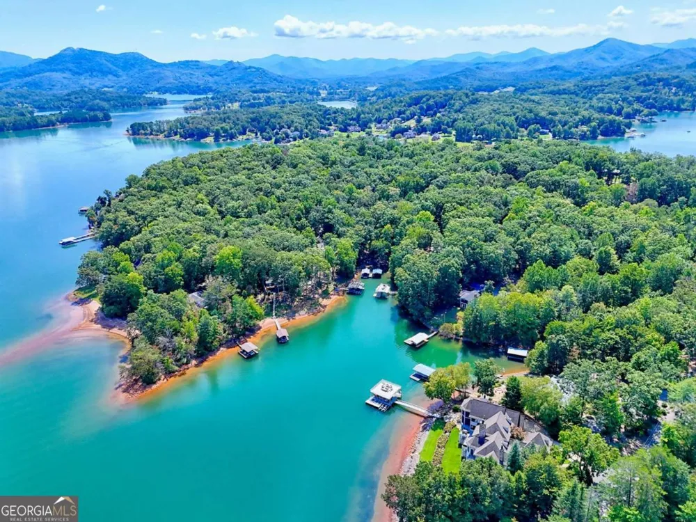 2204 Cedar Cliff RD Hiawassee, GA 30546