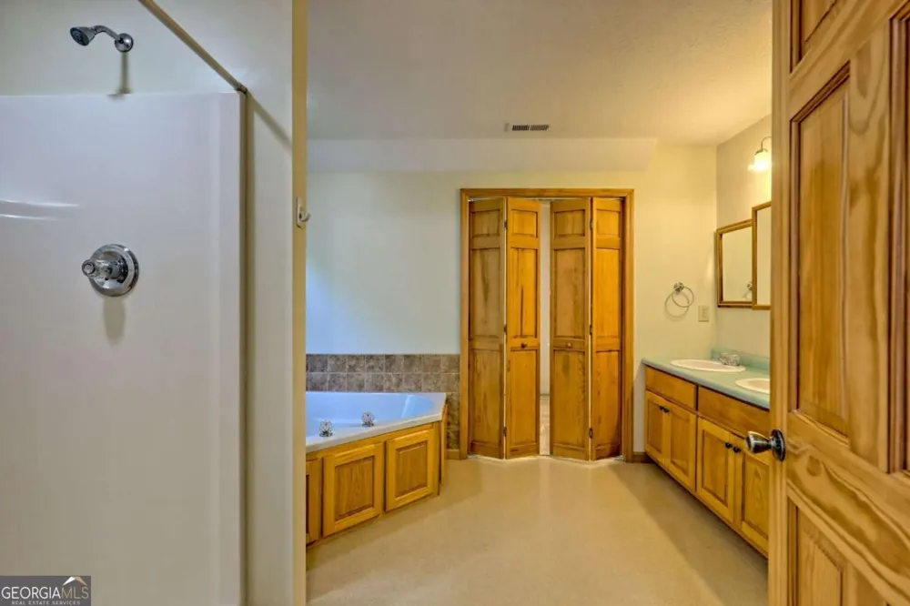 2204 Cedar Cliff RD Hiawassee, GA 30546